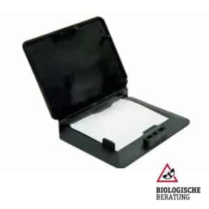 Kleidermottenfalle mit auswechselbarem Klebeboden und Pheromonlockstoff bei der Biologischen Beratung